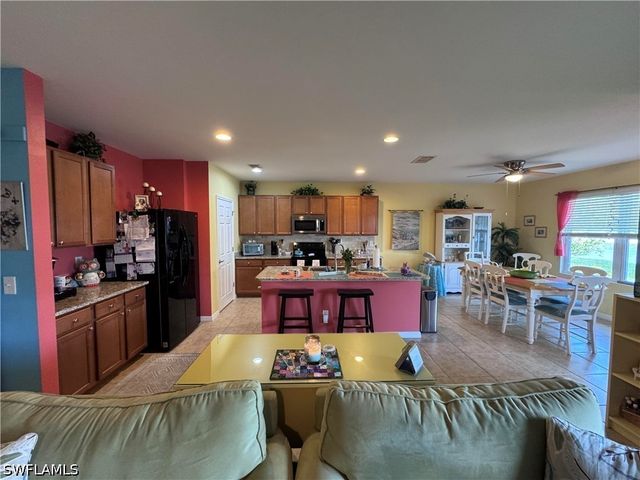 3079 Apple Blossom DR, Alva, FL 33920