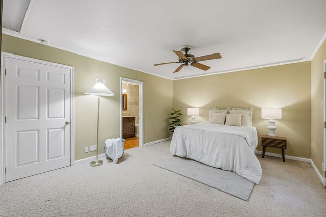 195 Lillian Dr, Kerrville, TX 78028