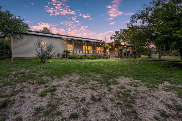 195 Lillian Dr, Kerrville, TX 78028