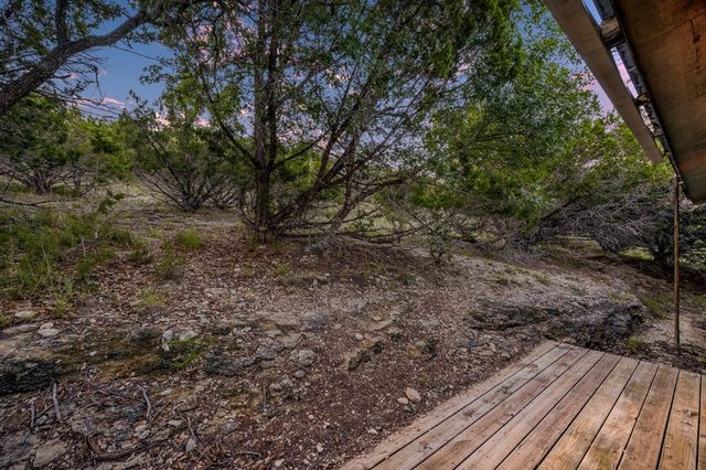 195 Lillian Dr, Kerrville, TX 78028