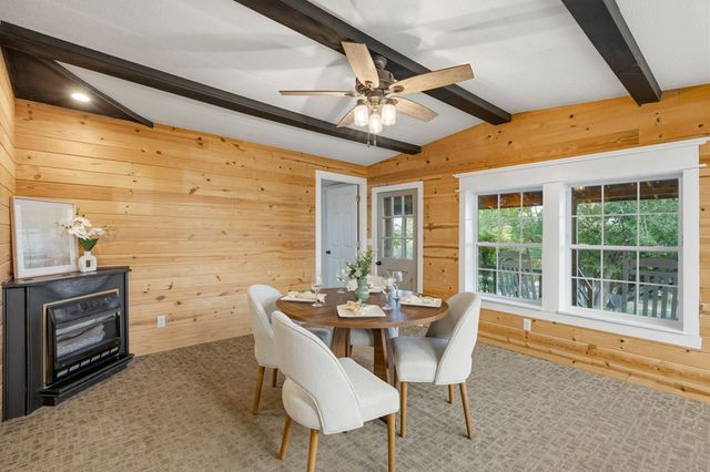 195 Lillian Dr, Kerrville, TX 78028