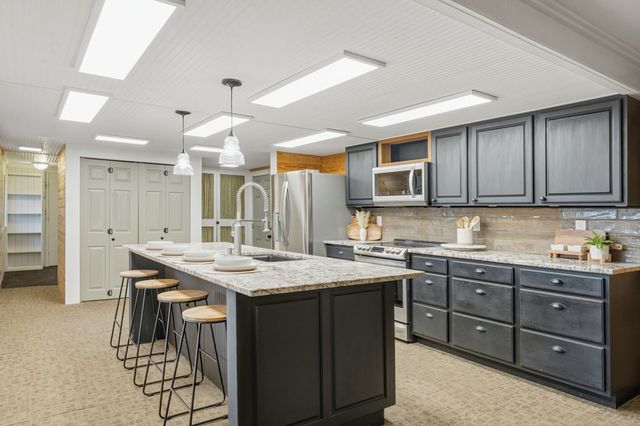 195 Lillian Dr, Kerrville, TX 78028