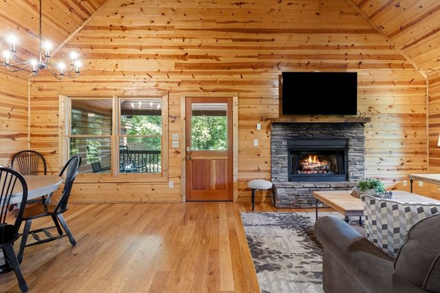 161 Huntington Way, Blue Ridge, GA 30513