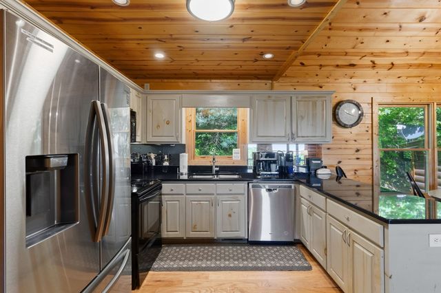 161 Huntington Way, Blue Ridge, GA 30513