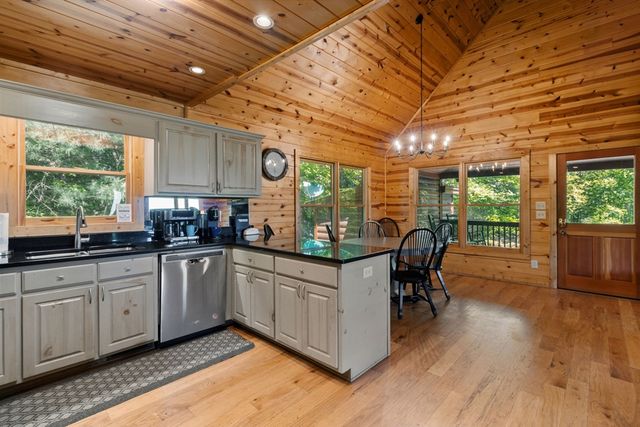 161 Huntington Way, Blue Ridge, GA 30513