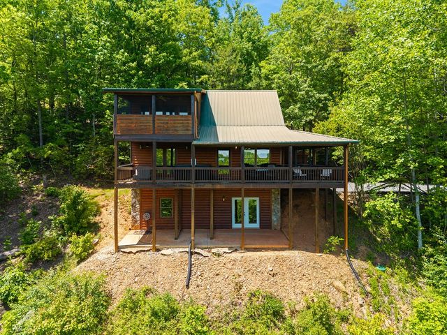 161 Huntington Way, Blue Ridge, GA 30513