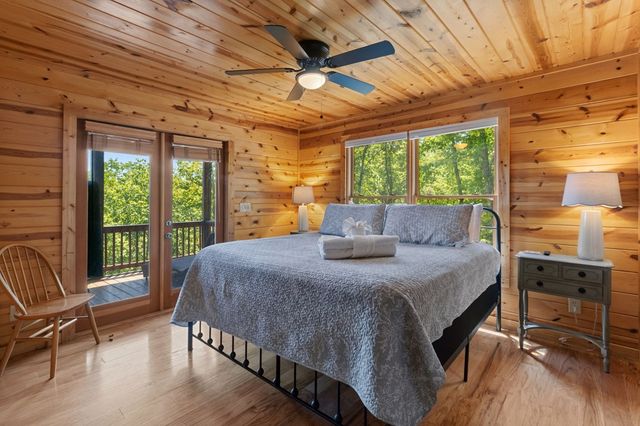 161 Huntington Way, Blue Ridge, GA 30513