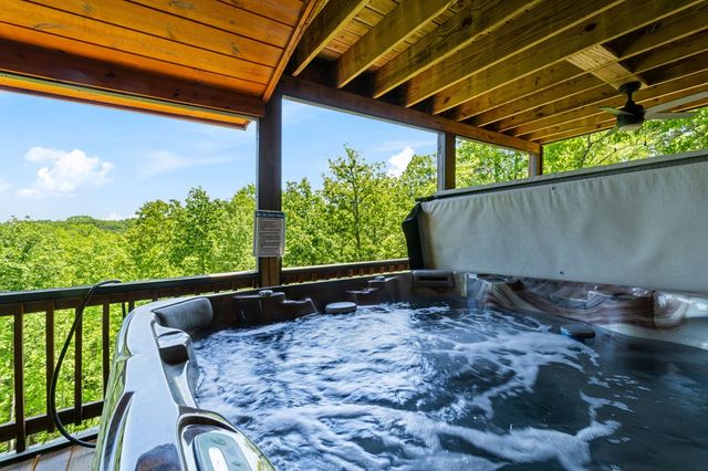 161 Huntington Way, Blue Ridge, GA 30513