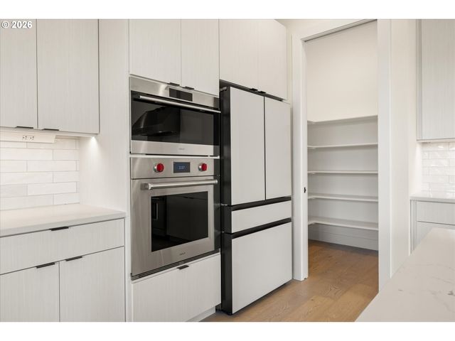 16171 Nw GOODERHAM St, Portland, OR 97229