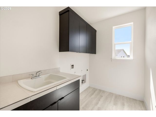 16171 Nw GOODERHAM St, Portland, OR 97229