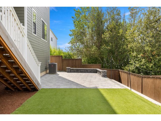 16171 Nw GOODERHAM St, Portland, OR 97229