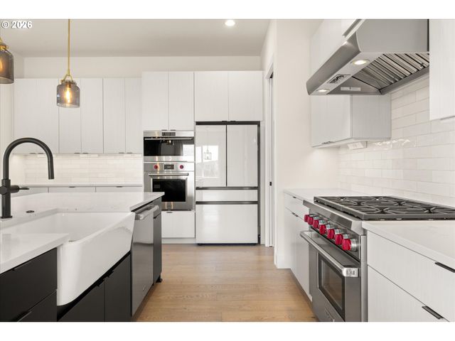 16171 Nw GOODERHAM St, Portland, OR 97229