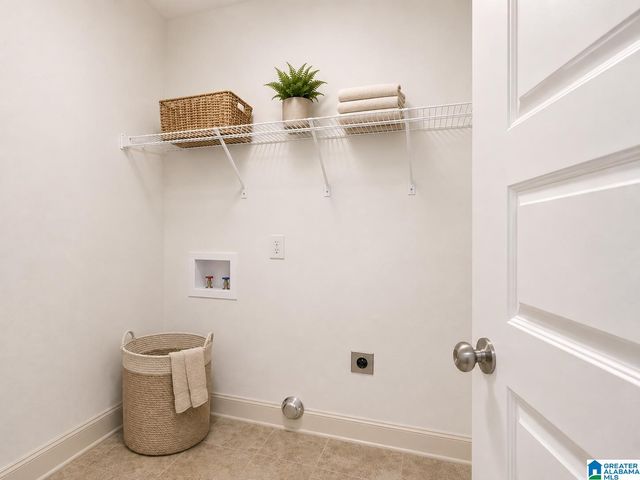 412 OAKWELL COVE, Calera, AL 35040