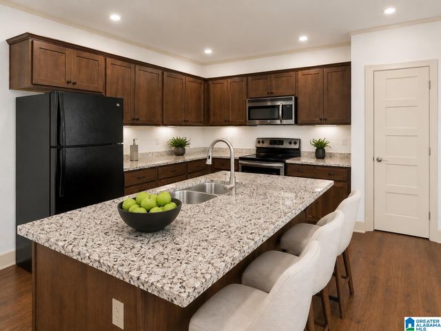 412 OAKWELL COVE, Calera, AL 35040