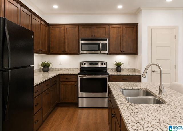 412 OAKWELL COVE, Calera, AL 35040
