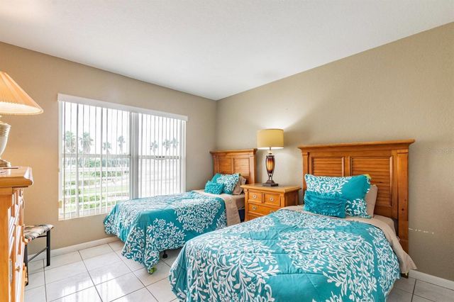 5701 BAHIA DEL MAR CIRCLE 403, St Petersburg, FL 33715