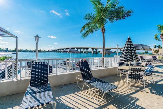 5701 BAHIA DEL MAR CIRCLE 403, St Petersburg, FL 33715