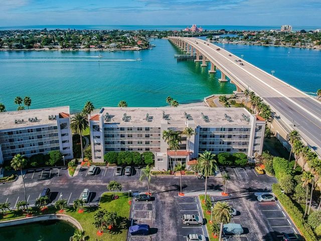 5701 BAHIA DEL MAR CIRCLE 403, St Petersburg, FL 33715