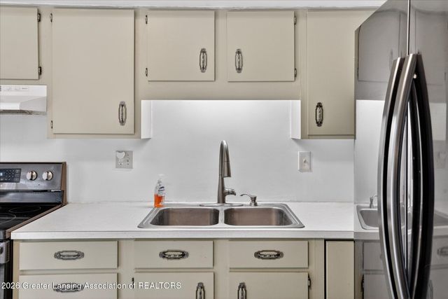 258 Bonnie Brook Drive 12, Charlotte, MI 48813