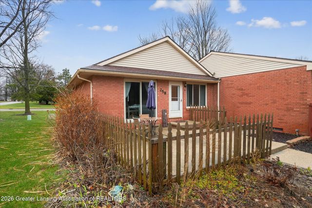 258 Bonnie Brook Drive 12, Charlotte, MI 48813