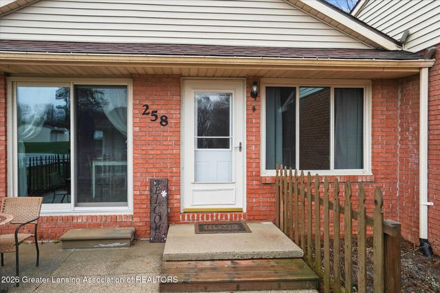 258 Bonnie Brook Drive 12, Charlotte, MI 48813