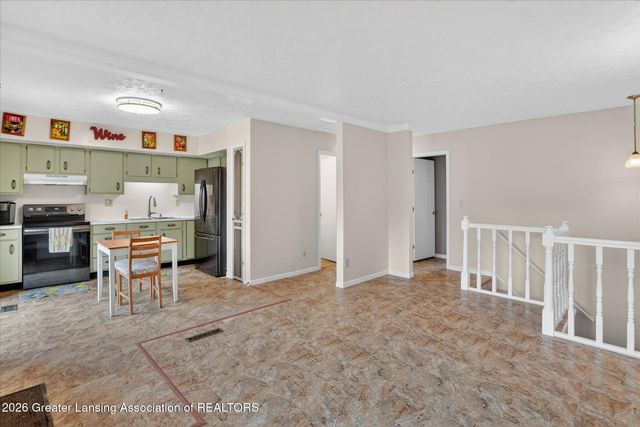 258 Bonnie Brook Drive 12, Charlotte, MI 48813