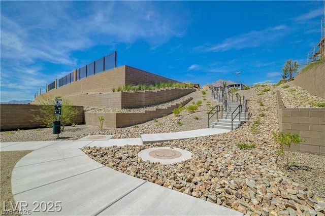 599 Clover Bar Lane, Las Vegas, NV 89138