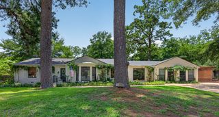 4752 Richmond Avenue, Shreveport, LA 71106