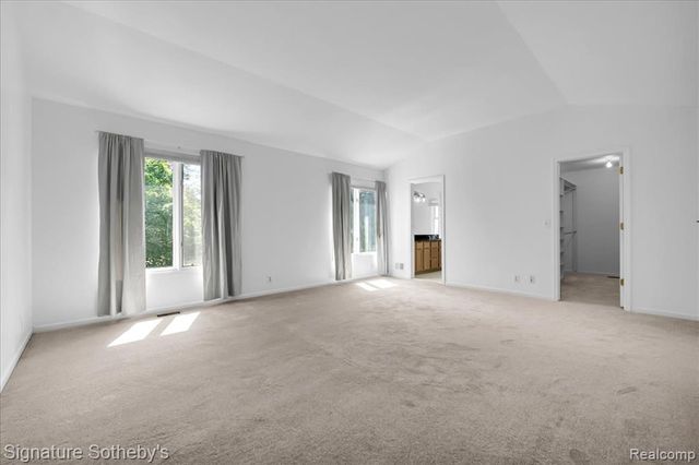 4866 Riverchase Drive, Troy, MI 48098