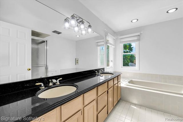 4866 Riverchase Drive, Troy, MI 48098
