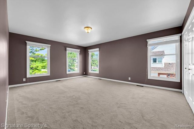 4866 Riverchase Drive, Troy, MI 48098