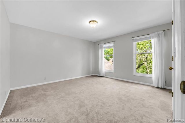 4866 Riverchase Drive, Troy, MI 48098