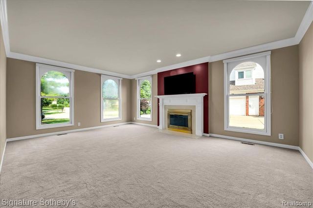 4866 Riverchase Drive, Troy, MI 48098