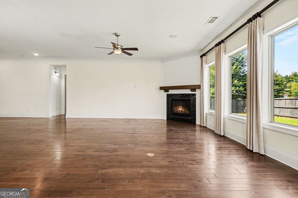 105 Sheridan Drive, Woodstock, GA 30189 — photo 5