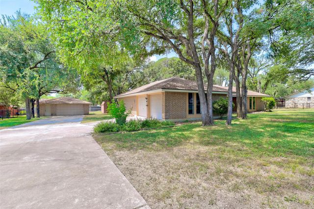 307 Las Plumas DR, Georgetown, TX 78628