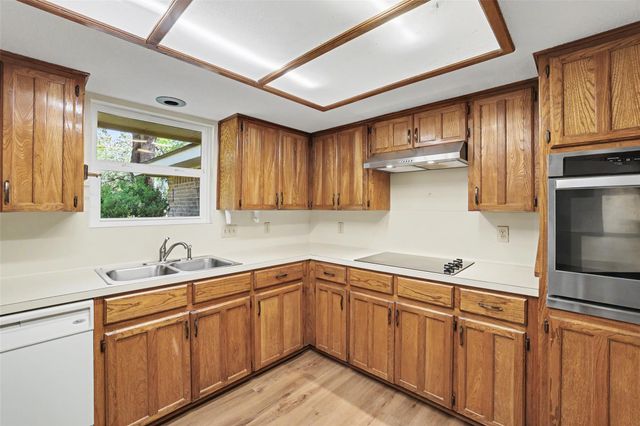 307 Las Plumas DR, Georgetown, TX 78628