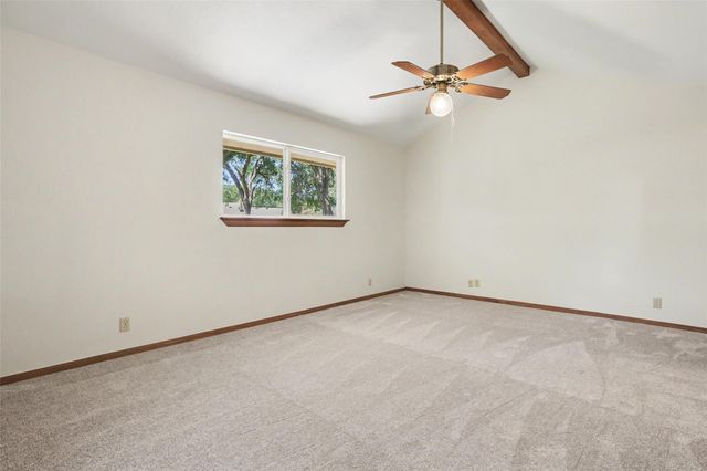307 Las Plumas DR, Georgetown, TX 78628