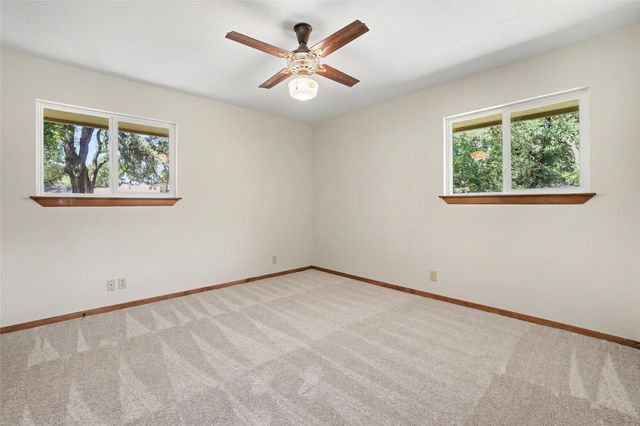 307 Las Plumas DR, Georgetown, TX 78628