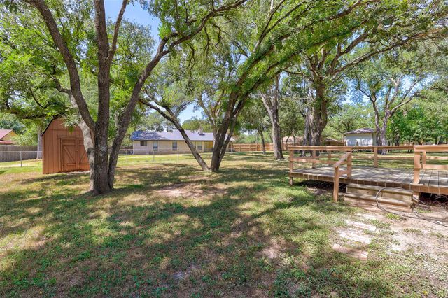 307 Las Plumas DR, Georgetown, TX 78628