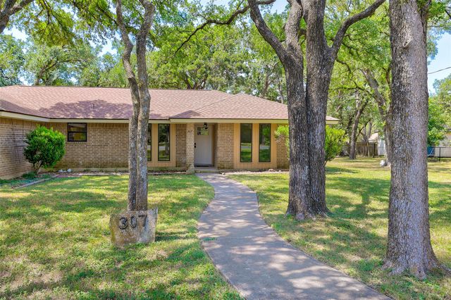 307 Las Plumas DR, Georgetown, TX 78628