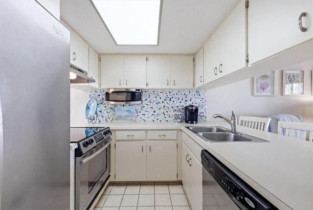 744 CADIZ ROAD 8, Venice, FL 34285