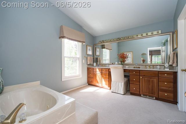 44828 Roundview Drive, Novi, MI 48375