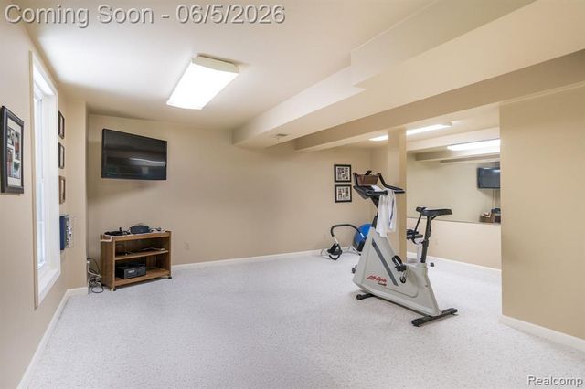 44828 Roundview Drive, Novi, MI 48375