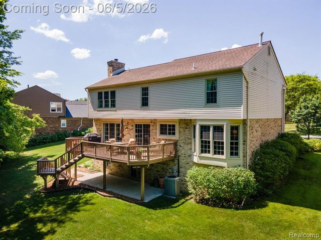 44828 Roundview Drive, Novi, MI 48375