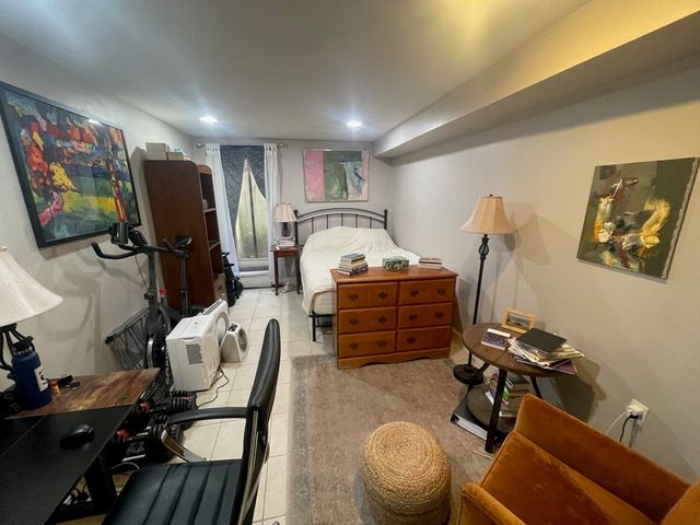 121 G Street 1, Boston, MA 02127