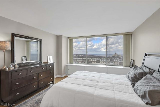 12700 Lake Avenue 2602, Lakewood, OH 44107