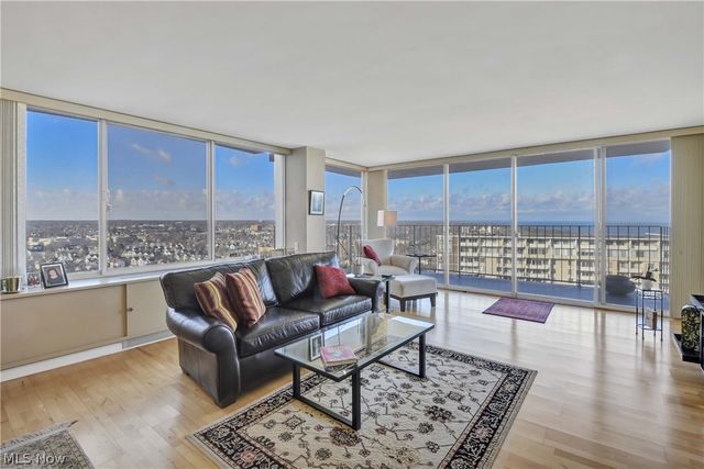 12700 Lake Avenue 2602, Lakewood, OH 44107