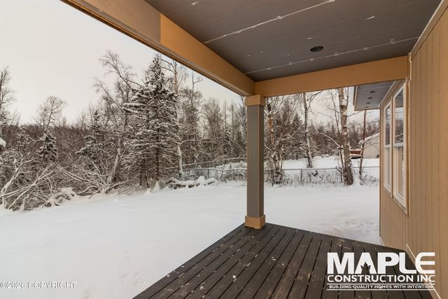 1540 W Pipestone Drive, Wasilla, AK 99654