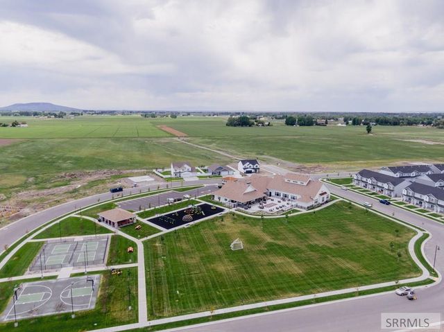 662 S 2315 W, Rexburg, ID 83440