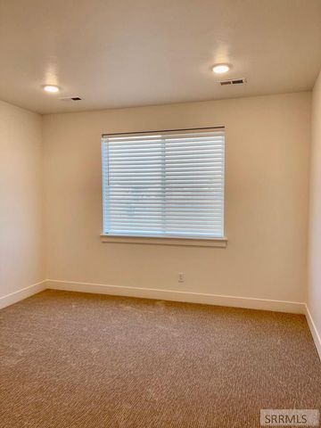 662 S 2315 W, Rexburg, ID 83440